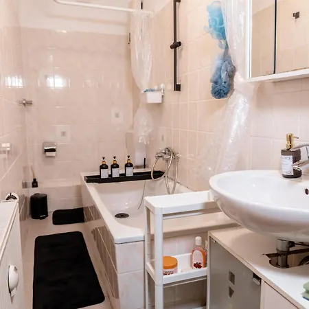 M House Ha Self Check-in