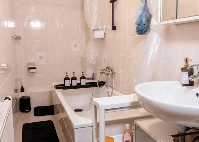 M House Ha Self Check-in